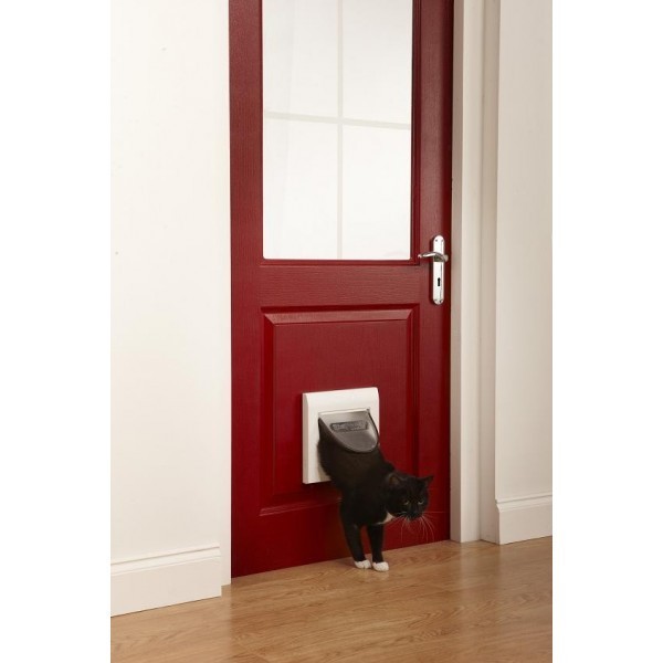 PetSafe Staywell 917 Cat Flap with Tunnel - White